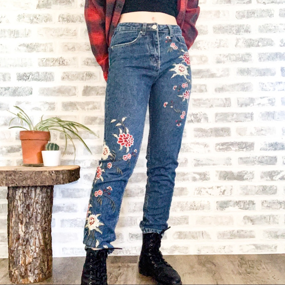 Top Shop Moto Embroidered Mom Jeans